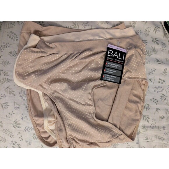 Bali 3-Pair BRIEF Underwear Panties Stretch Nylon seamless beige womens ~  6/7 - Picture 1 of 3